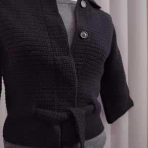 Theory black sz S fully lined crochet wool/cashmere cropped sweater jacket